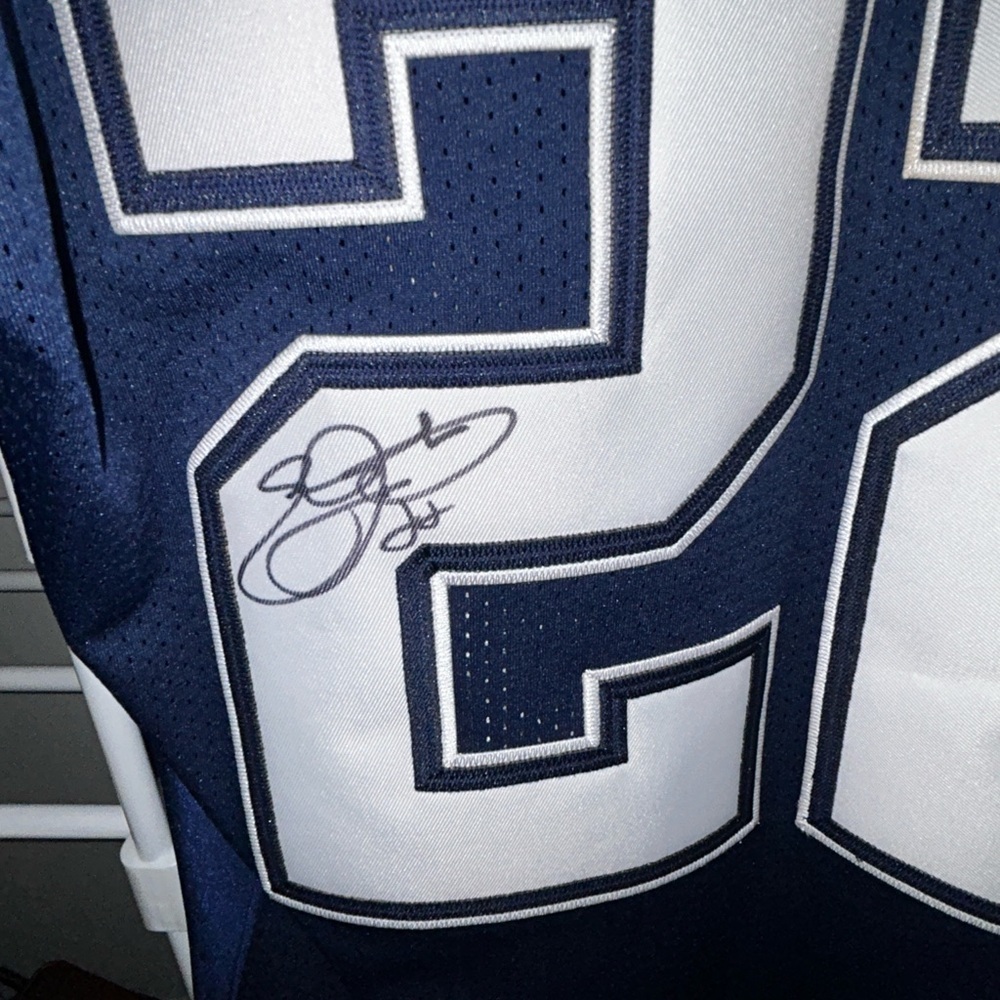 🏈Say What?! Who? 🫨Autographed Emmitt Smith Reebok NFL Jersey Number 22! - Picture 13 of 16